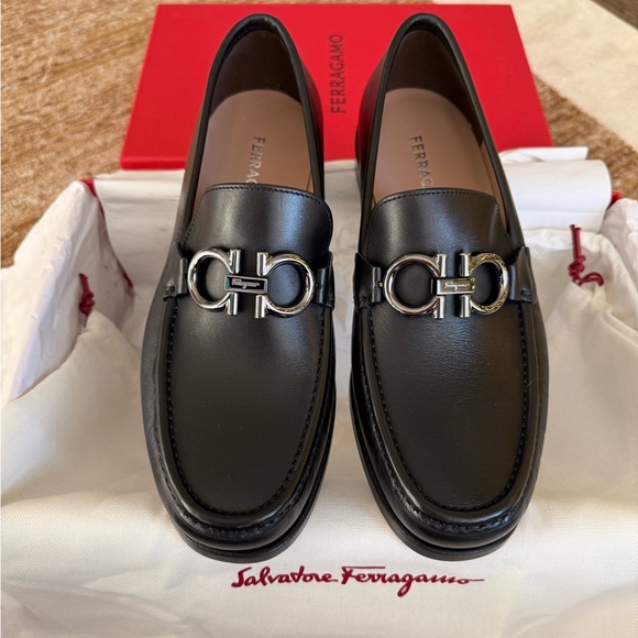 Salvatore Ferragamo ROLO 17 Men’s Black Leather Gancini Loafers 7.5EE
